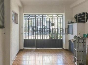 Casa · 100m² · 2 Quartos · 1 Vaga · Casa a venda no Jardim Trussard com 2 quartos e 2 banheiros
