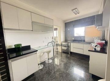 83a3638b64a3eada15103d19dfef9b45242348fc · Apartamento com 3 dormitórios para alugar, 134 m² por R$ 4.402,00/mês - Centro - Sorocaba/SP