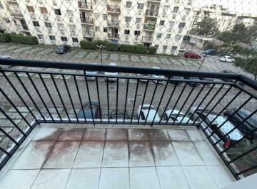 Apartamento · 61m² · 2 Quartos · 1 Vaga · Apartamento 2 quartos sendo 1 suíte no condomínio floris