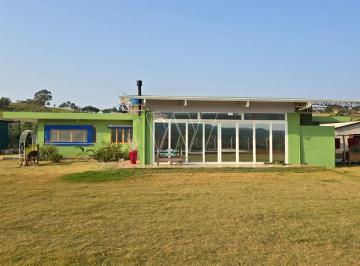 Terreno · 200m² · 2 Quartos · 6 Vagas · Chácara para venda em Joaquim Egídio de 200.00m² com 2 Quartos, 2 Suites e 6 Garagens