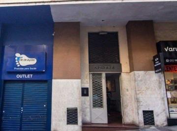 Apartamento · 82m² · 3 Quartos · Apartamento com 3 dormitórios no bairro Centro Histórico