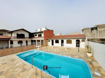 Casa · 390m² · 5 Quartos · 5 Vagas · Sobrado a venda na quadra do mar em shangrila