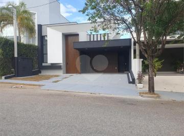 Casa · 173m² · 3 Quartos · 2 Vagas · Condomínio com 3 quartos à venda em Iporanga - SP