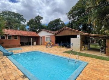 4e53df902c1652bfcf0a2250e209f1c7b58f79a9 · Chácara à venda em Atibaia com 4 dormitórios, piscina e varanda gourmet