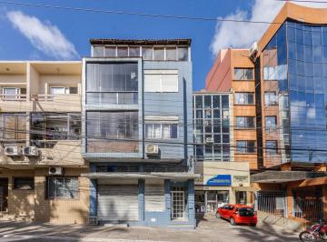 Photo 1 · Apartamento de 2 dormitórios no bairro Petropolis em Porto Alegre para Alugar