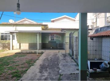 Comercial · 270m² · 5 Vagas · Imóvel Comercial para Locação térreo com 5 Salas + Edícula + Estacionamento ótima localização – Vinh