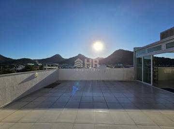 Apartamento · 197m² · 3 Quartos · 2 Vagas · Cobertura com 03 dormitórios sendo 02 suítes e 02