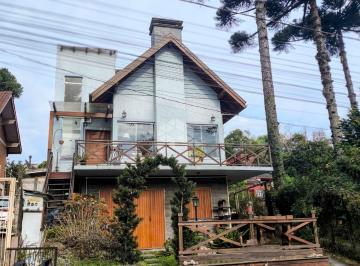 705574_i4tgK_705574688e1e2473957.jpg · Casa com 200m², a poucos metros do Lago Negro em Gramado.