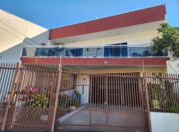 Casa · 200m² · 4 Quartos · 5 Vagas · Sobrado em Cidade Industrial, Curitiba/PR de 200m² 4 quartos à venda por R$ 850.000,00