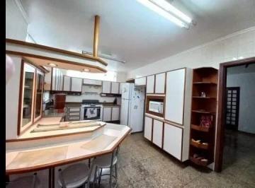 Casa · 224m² · 4 Quartos · 4 Vagas · Sobrado em Jardim dos Prados, São Paulo/SP de 224m² 4 quartos à venda por R$ 899.000,00