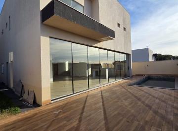 Casa · 380m² · 4 Quartos · 4 Vagas · Imoveis - no Setor Central