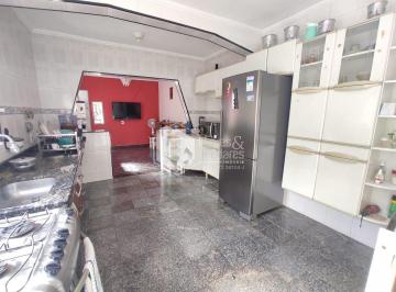 Casa · 140m² · 3 Quartos · 4 Vagas · Imoveis - na Vila Carmela II