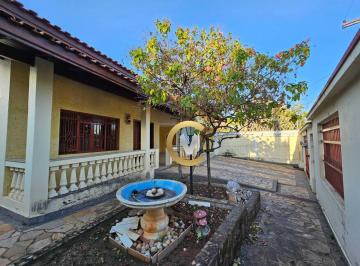 Casa de 3 quartos, Valinhos · Casa térrea à venda no Jardim Santa Helena em Valinhos