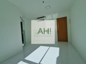 Comercial · 26m² · Sala Comercial à Venda em Icaraí, Niterói-RJ: Ideal para Investidores!