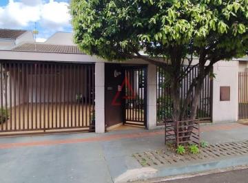 Casa · 200m² · 3 Quartos · 3 Vagas · Casa com 3 Quartos (2 Suítes) à Venda, 200m² por R$800.000,00, Jd. Santa Mônica, Londrina-PR
