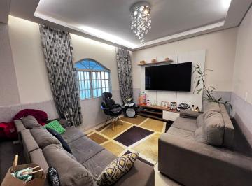 Casa de 4 quartos, Taguatinga · EXCELENTE CASA QNL 9 SOBRADO! ACEITA FINANCIAMENTO/FGTS! OPORTUNIDADE!