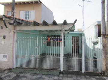 Foto 01 · Imperdível oportunidade de adquirir uma casa no Centro de Suzano-SP: 1 quarto, 1 sala, 2 vagas de ga