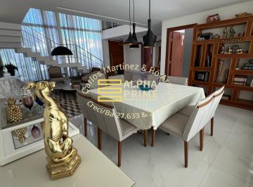 Casa de 4 quartos, Camaçari · Casa a venda ou locação em Alphaville Litoral Norte com 4/4 e 3 suítes, excelente.