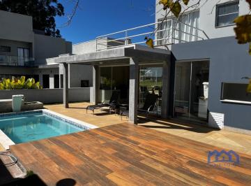 Foto 01 · Casa com 3 Quartos e 4 banheiros à Venda, 450 m² por R$ 900.000 Cód. ch2392