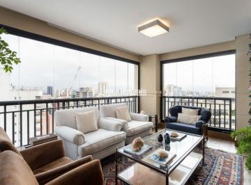 Apartamento · 255m² · 4 Quartos · 4 Vagas · Ótima localização.