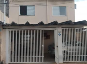 Fachada/garagem · Casa à venda ou locação no Jardim Primavera em Jundiaí - SP