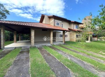 Casa · 490m² · 4 Quartos · 4 Vagas · Casa em Condomínio no Rio Tavares