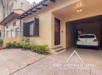 Casa · 200m² · 3 Quartos · 4 Vagas · Casa com 2 Pisos Próximo à 24 de Outubro