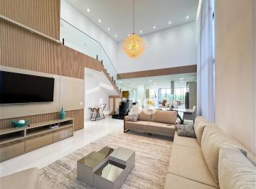 Casa · 298m² · 4 Quartos · 4 Vagas · Lindo sobrado com 4 suítes no Condomínio do Lago