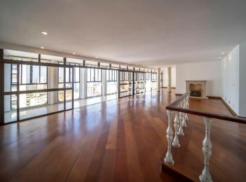 Apartamento · 215m² · 3 Quartos · 3 Vagas · Apartamento sofisticado a poucos metros da Paulista.  3 vagas e 215 m² com varanda.