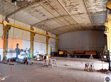 Comercial · 2000m² · 10 Vagas · Galpão em São José dos Campos