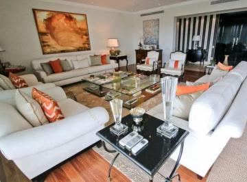 Apartamento · 635m² · 4 Quartos · 6 Vagas · Apartamento com 635 m², 4 quartos sendo 4 suítes à venda no bairro Jardim Guedala.