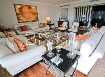 Apartamento · 635m² · 4 Quartos · 6 Vagas · Apartamento com 635 m², 4 quartos sendo 4 suítes à venda no bairro Jardim Guedala.