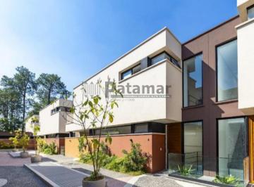Casa · 531m² · 4 Quartos · 4 Vagas · Jardim Cordeiro 4 quartos 4 vagas
