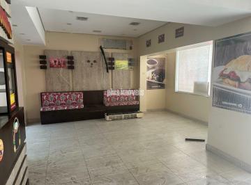 Casa · 180m² · 2 Quartos · 3 Vagas · Campo Belo - Excelente ponto Comercial