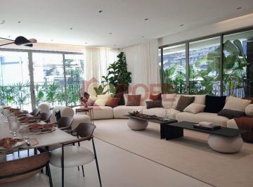 Apartamento · 261m² · 4 Quartos · 4 Vagas · 261 metros, 4 suítes, 4 vagas e depósito.