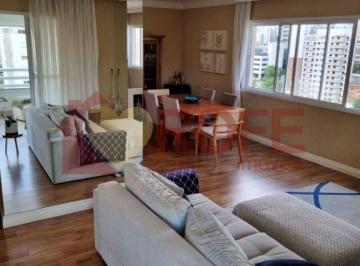 Apartamento · 137m² · 3 Quartos · 3 Vagas · Apartamento de 137m², 3 suítes na Vila Olímpia, andar alto, vista livre e 3 vagas, com lazer
