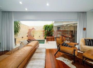 Casa · 289m² · 3 Quartos · 3 Vagas · Casa de condomínio com 289m², 03 suítes e 03 vagas de garagem, piscina privativa