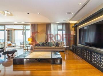 Apartamento · 365m² · 3 Quartos · 6 Vagas · Apartamento de 365m² com 3 suítes na Rua Curitiba, a passos do Parque Ibirapuera, com lazer completo