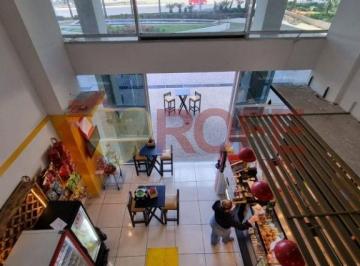 Comercial · 63m² · 2 Vagas · Loja Térrea de 63m² com 2 vagas localizado em movimentado prédio comercial nas Nações Unidas