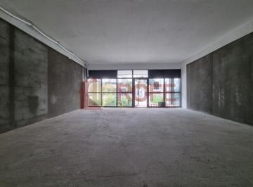 Comercial · 213m² · 1 Vaga · Loja para alugar em frente ao metro brooklin grande fluxo de pedestres vaga propria