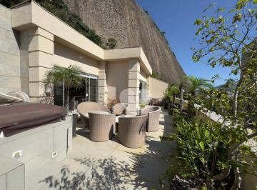 f9fb98cc80add8011c8c49d28067bf5054213ee9 · Prédio com piscina e academia! Cobertura com terraço amplo, 2 quartos (suíte), dependência revertida