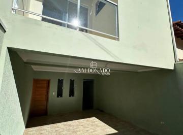 Casa · 150m² · 3 Quartos · Casa para locação em Extrema MG centro com 3 dormitórios