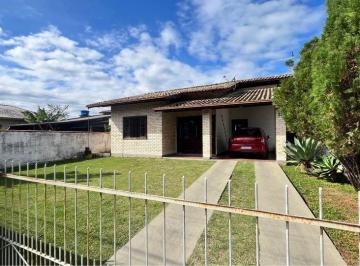 Casa · 86m² · 2 Quartos · 1 Vaga · Casa Alto Padrão com Piscina e Amplo Terreno - Bairro Rio Grande em Palhoça/SC