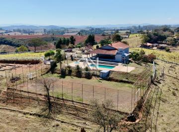 Rural · 60000m² · 5 Quartos · 2 Vagas · Sítio Violeiros