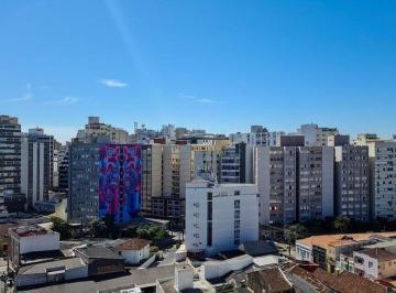 Apartamento · 24m² · 1 Quarto · 1 Vaga · Studio todo reformado e mobiliado, com 1 vaga coberta e numerada, média mensal R$ 4.000,00