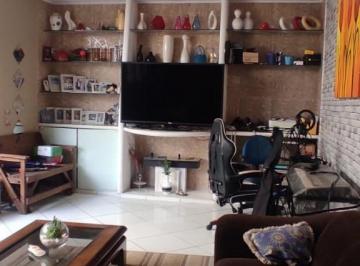 Casa · 300m² · 3 Quartos · 2 Vagas · Casa de 300 m², 3 quartos em Centro, Diadema