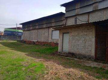 0864917dab6af7c723086ef93e9ad0c58a60044d · Galpão Industrial disponível para aluguel ou venda com 400 m2 de área construida em um terreno de 2.