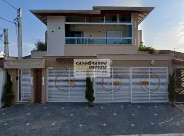 Casa de 2 quartos, Praia Grande · Casa de condomínio, situada no bairro Caiçara, possuindo 02 dormitórios,