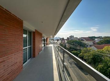 Foto 01 · Urca, Apartamento com 253 m2, varandão, totalmente reformado com 4 quartos, sendo 2 suítes e 3 vagas