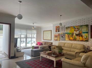 Casa de 4 quartos, São Paulo · Linda casa de Vila com portão e guarda 24h de 250m2 em Paraíso de Morumbi